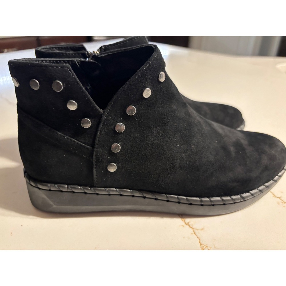 Bernie Mev Women's Euro 37 US 6 Black Suede Ankle Boots Side Zip Wedge Booties